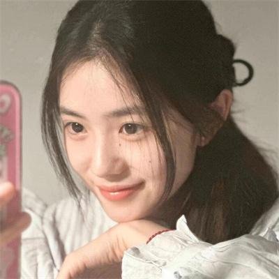 钢铁少女团封面